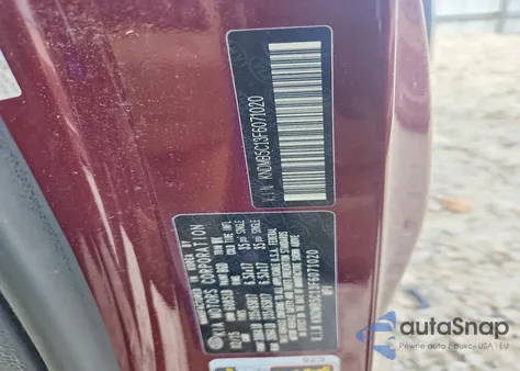 2015 Kia Sedona Lx из США, поврежденный, VIN KNDMB5C13F6071020